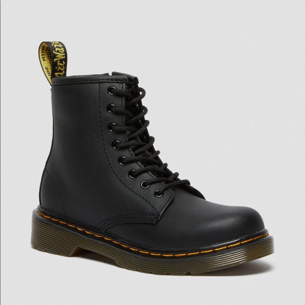 ➳ NWOB ➳ Dr. Martens 1460 Softy T Leather Boots